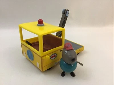 Peppa Pig Little Recovery Service Tow Truck Danny Dog Granddad 2003 Jazwares - Image 1 of 4