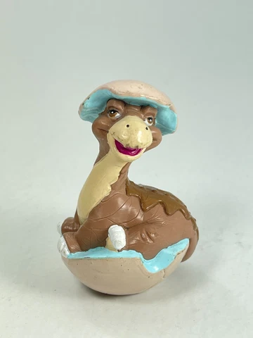 Vintage 1988 Amblin Land Before Time LITTLE FOOT Hatching Action Figure 2.75" Cover