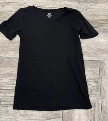 GAP Modern T Size Medium  Black Maternity  Short Sleeve T-Shirt top - Image 1 of 3