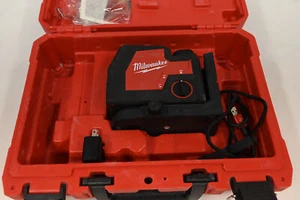 Milwaukee Green 100 ft. Cross Line and Plumb Points Laser 3522-21 (Missing Part - Imagen 1 de 8