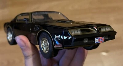 Malibu International 1:24 Scale 1977 Pontiac Trans AM - No Box USED See Pics! - Image 1 of 4