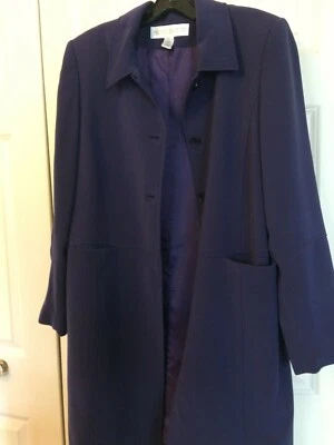 Abrigo morado para mujer Valerie Stevens talla 12 Foto 1 de 4