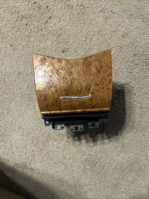 Honda Accord 2005 bolsillo central madera grano Foto 1 de 4