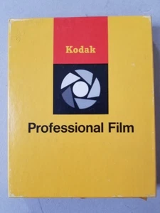Kodak Fine Grain Positive Film #7302 4"x5" Film 25 Blatt versiegelt abgelaufen - Bild 1 von 2