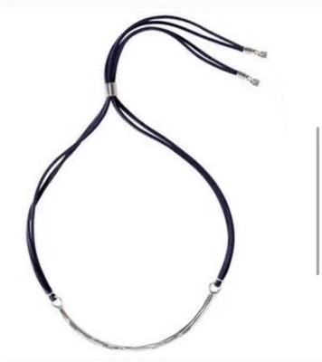 Collar Chloe + Isabel Azul Marino Gamuza Cuero Cordones Ajustables Foto 1 de 4