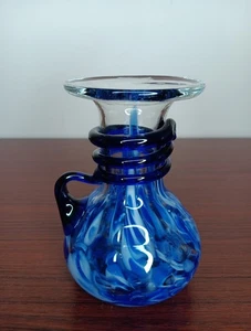 Murano Stil Glas Vase mundgeblasen mit Griff 4,75" blaue Spritzer EUC  - Bild 1 von 7