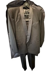MEN'S HENRY BUCKS PRESTIEGIO SHAWL COLLAR DINNER SUIT TIMELESS ELEGANCE - Bild 1 von 18
