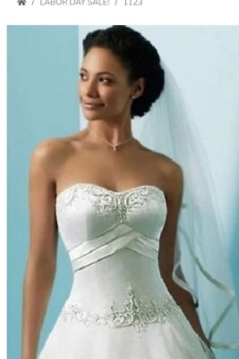 Vestido de novia Alfred Angelo  Foto 1 de 4