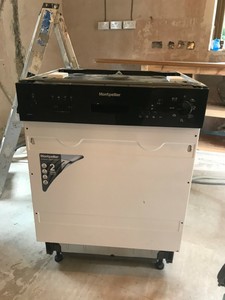 montpellier semi integrated dishwasher