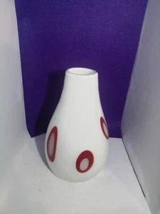 Vintage Murano Studio Art Glass Dotted Red Circles Milky White Hand Blown - Foto 1 di 9