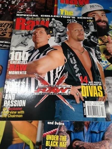 WWF WWE RAW Magazine HOLIDAY SPECIAL 2002 Steve Austin Vince - Picture 1 of 3