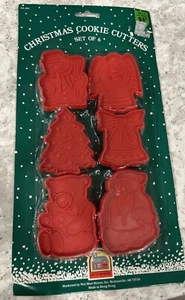 Plastic Cookie Cutters 6 Snowman Angel Tree Bell Bear Santa Sealed Vintage - Picture 1 of 5