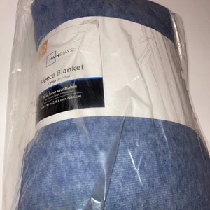 Neu Mainstays Fleecedecke 90" x 90" 100% Polyester Maschinenwäsche, blau, F/Q - Bild 1 von 4