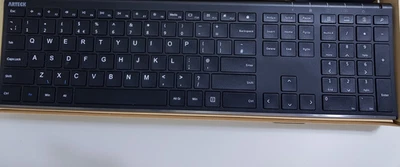 ARTECK HW192 Universal Stainless Steel 2.4G USB Wireless Keyboard  (layout UK) - Image 1 of 4