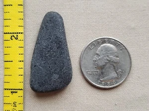 ECHTES REINES STRAND MEER GLAS BRANDUNG GETROMMELT OLIVGRÜN OZEAN MATTIERT ANHÄNGER L1 - Bild 1 von 8