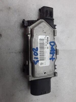 Módulo de resistencia del ventilador de refrigeración Dodge Dart 1 137 328 723 N-25P 2013 Foto 1 de 4