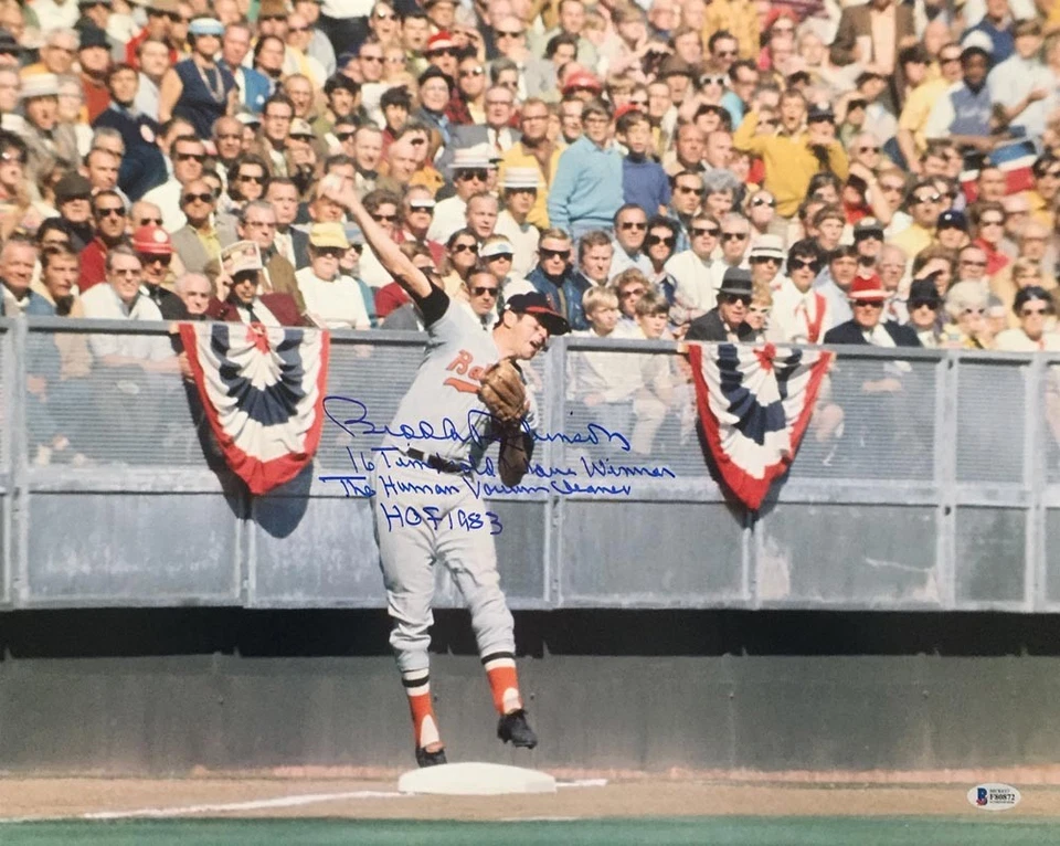 BROOKS ROBINSON SIGNED 16x20 PHOTO + HUGE INSCRIPTION ORIOLES LEGEND BECKETT BAS - Image 1 of 3