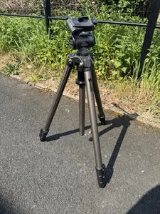 Velbon Sherpa 200 R Tripod With PG157q Pan Head - Picture 1 of 7