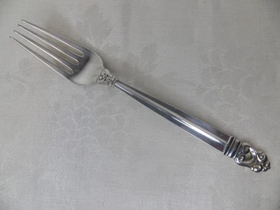 INTERNATIONAL ROYAL DANISH STERLING SILVER DINNER FORK 7 1/8" NO MONOGRAM - Image 1 of 4