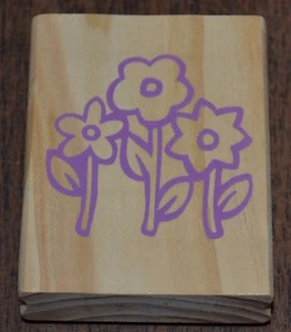 "Estampilla de madera y caucho de flores delineadas GREENBRIER INTERNATIONAL de 3"" por 2,25" - Imagen 1 de 3