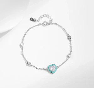 Elegante pulsera de eslabones de cadena de corazón de circonitas Forever Love de plata de ley 925 - Imagen 1 de 4