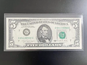 $5 1988 ((CHICAGO)) FEDERAL RESERVE NOTE CHOICE UNC BU NOTE - Picture 1 of 2