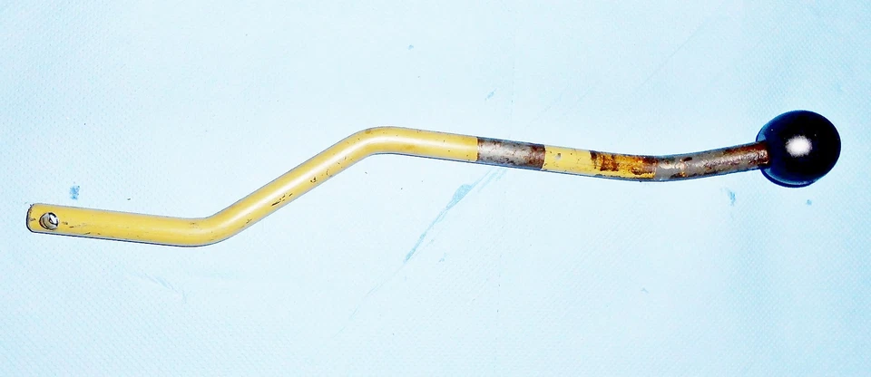 Betätigungsstange Regelhydraulik von Fendt Farmer 2S (FW138S) mit MWM D208-3 - Bild 1 von 1