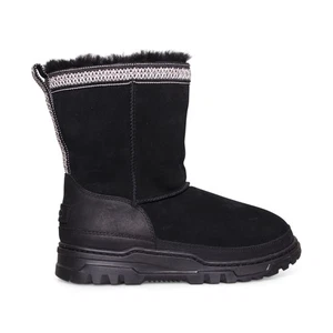 BOTAS UGG CLÁSICAS CORTAS TRAILGAZER DE CUERO NEGRAS TALLA JUVENIL 6 CALCE MUJER 8 - Imagen 1 de 5
