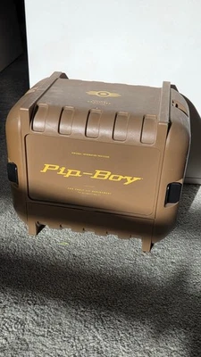 Fallout 4 Xbox Pip-Boy 3000 Mk IV Collector's Edition Pipboy, game & bobble head - Image 1 of 4
