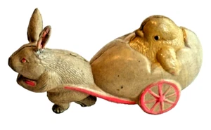 Vintage Ostern Zelluloid Hase zieht ein Küken in einer Eierschale - sehr süß - Bild 1 von 8