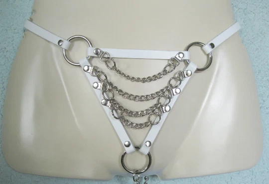 Cadena y Tanga de Cuero Blanco Fetiche Cosplay Foto 1 de 1