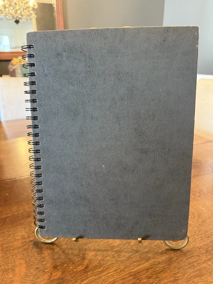 Daler Rowney Mixed Media Hardback Art Book Journal Page On One Side & Blank Page - Image 1 of 4