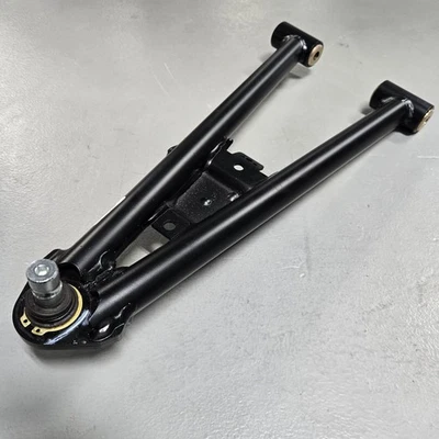 OEM Polaris 21+ Ranger 1000 Front, Upper Right Hand A-ARM COMPLETE 1025699-458 Foto 1 de 4
