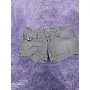 JUST U.S.A blue and White Stripped Shorts Size large - Picture 1 of 6