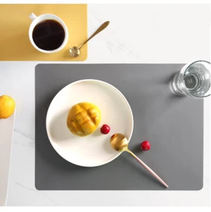 Up to SET 6 x Silicone Dining Table Placemats Waterproof Heat Resistant Placemat - Picture 1 of 14