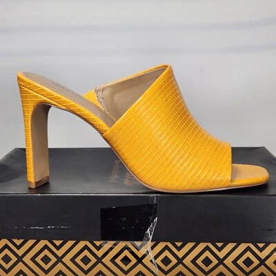Size 7.5 - Charles David Genie Pump Lizard Emboss - Mango - Image 1 of 4