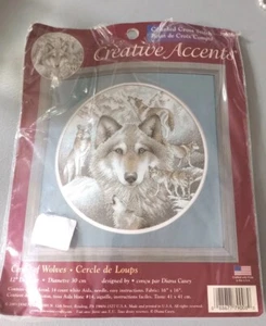 Dimensions Creative Acents Kreis der Wölfe Wolf gezählt Kreuzstich Kit 79008 - Bild 1 von 2
