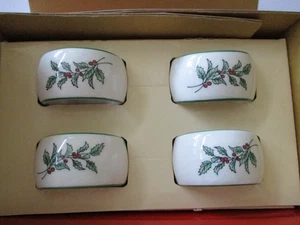 SET 4 ANELLI TOVAGLIOLI PORCELLANA NATALE NIKKO VINTAGE IN CONFEZIONE ORIGINALE - Foto 1 di 5