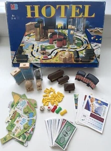 Hotel MB - blaue Ausgabe 1996 Ersatzteile: Würfel, Hotels, Freizeitparks - Bild 1 von 30
