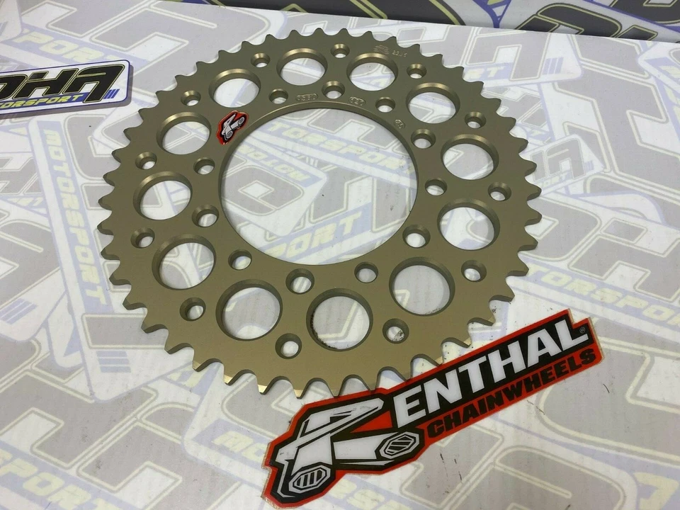 NEW Renthal Race Rear Sprocket for Triumph 675 Daytona 2006-2017 520 44T 44 T - Image 1 of 1