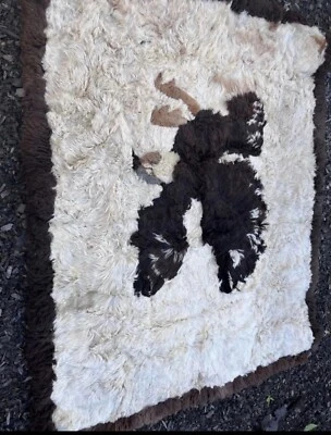 Alfombra auténtica de piel de alpaca para bebé Foto 1 de 3