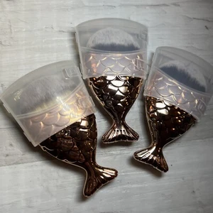Lot Of 3 New ROSE GOLD MERMAID TAIL MAKEUP BRUSHES Foundation Contour Blush - Foto 1 di 7