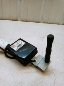 2003 KIA SEDONA KEYLESS ENTRY THEFT LOCKING MODULE OEM USED OK52Y677RO - Picture 1 of 4