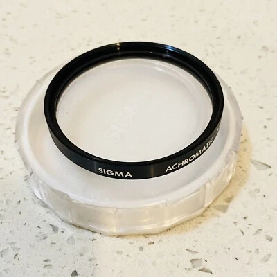 Sigma 52mm Achromatic Macro Lens Camera Lens Filter Made In Japan - Image 1 of 4