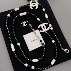 😍CHANEL Black Agate Pearl White Panda CCS Necklace Sweater Chain 24C - Picture 1 of 10