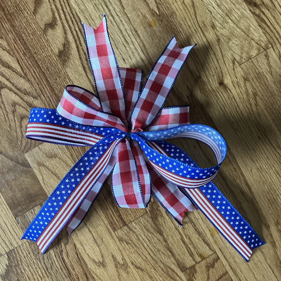 HANDMADE BOW - RED WHITE BLUE FLAG DESIGN PATRIOTIC STARS AND STRIPES - Image 1 of 1