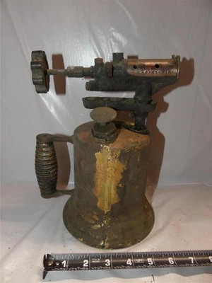 Craftsman Blow Torch - 5⅝ Base diameter - 9½ Tall - UNTESTED - Image 1 of 4