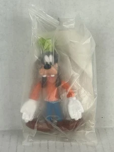 SEALED PROMO GOOFY Walt Disney World Resort * 4" Tall Bendable Figure Souvenir - Picture 1 of 2