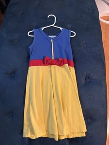 Snow White Dress Girls size 5/6 - Picture 1 of 1