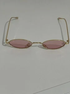 Stunning Vintage Style Pink Sunglasses Gold Frame Suitable For Both Genders. - Picture 1 of 12